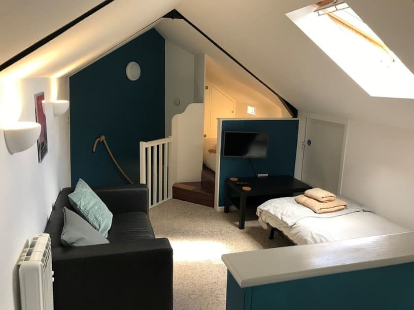 Barn family bedroom | Church View Cottage and Barn, Hatherleigh, near Okehampton