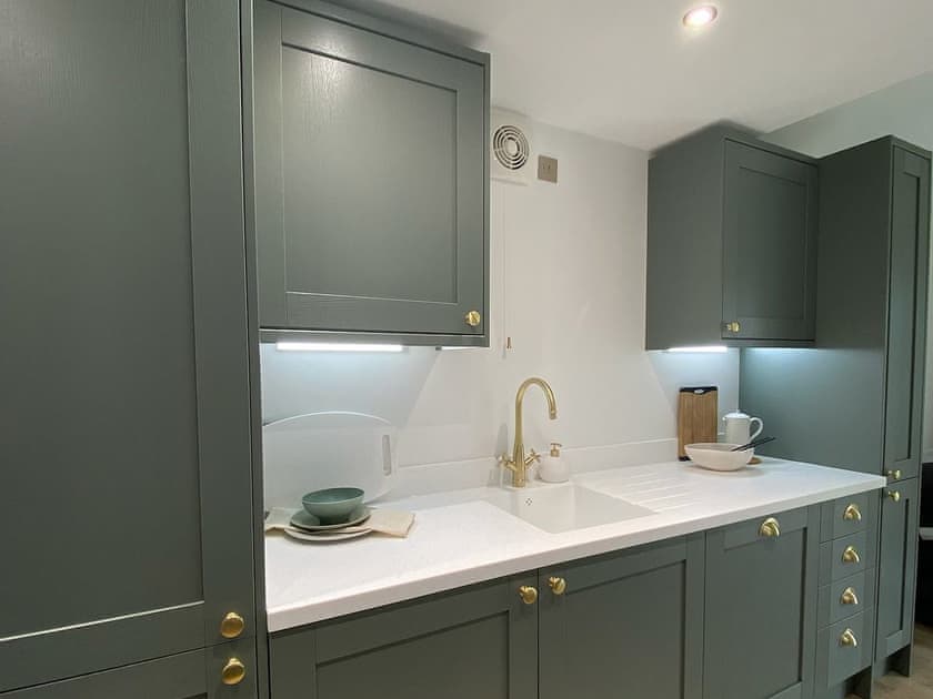 Kitchen | Oakleigh, Holymoorside