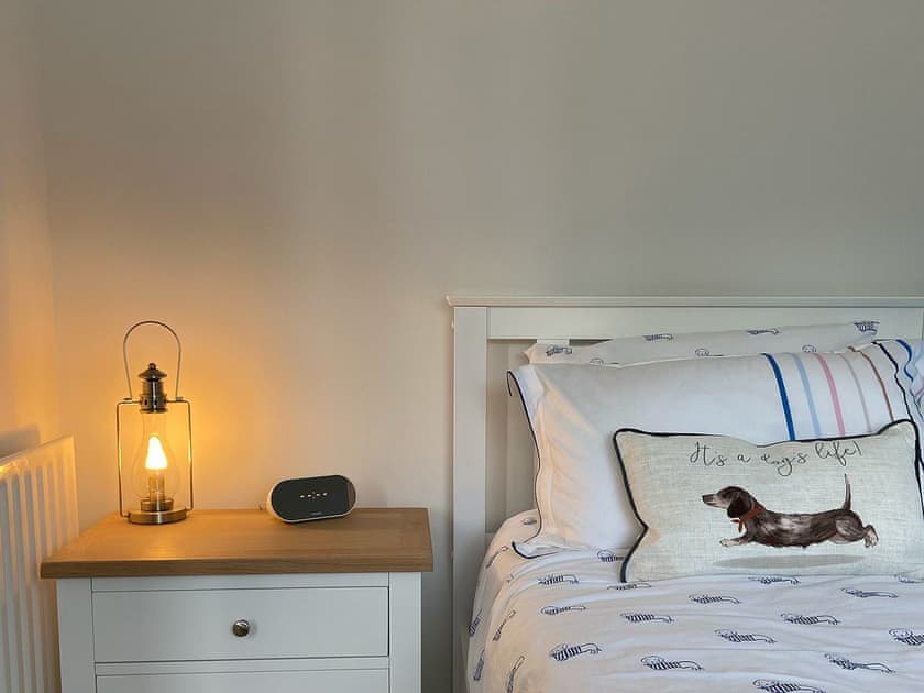 Double bedroom | Oakleigh, Holymoorside