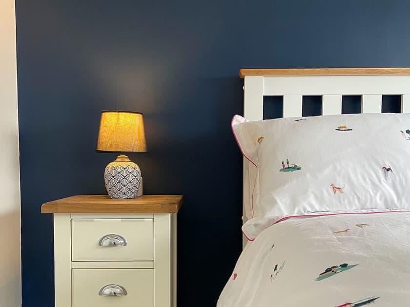 Double bedroom | Oakleigh, Holymoorside