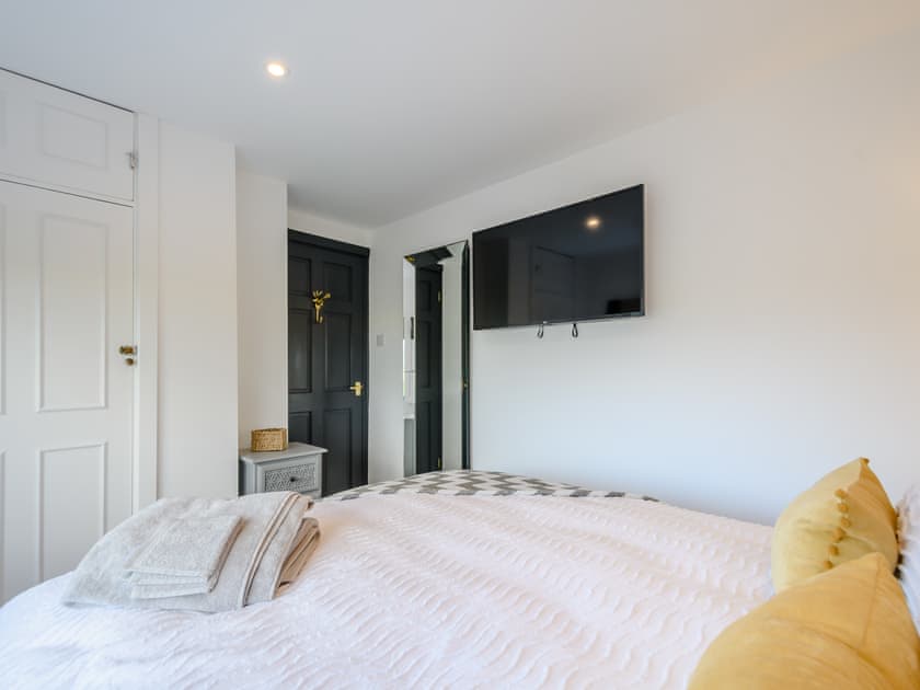 Double bedroom | White Stag Cottage, Bamburgh