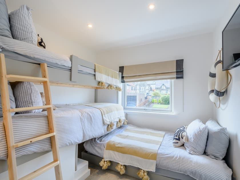 Bunk bedroom | White Stag Cottage, Bamburgh
