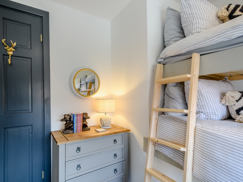 Bunk bedroom | White Stag Cottage, Bamburgh