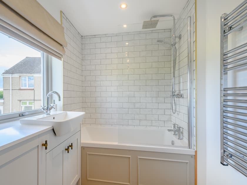 Bathroom | White Stag Cottage, Bamburgh