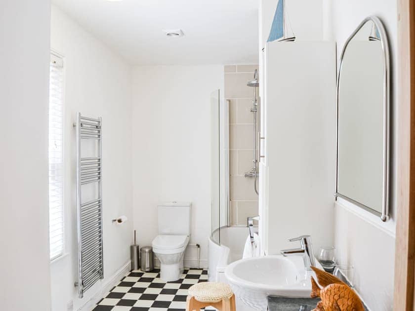 Bathroom | Daisy Cottage, Sea Palling