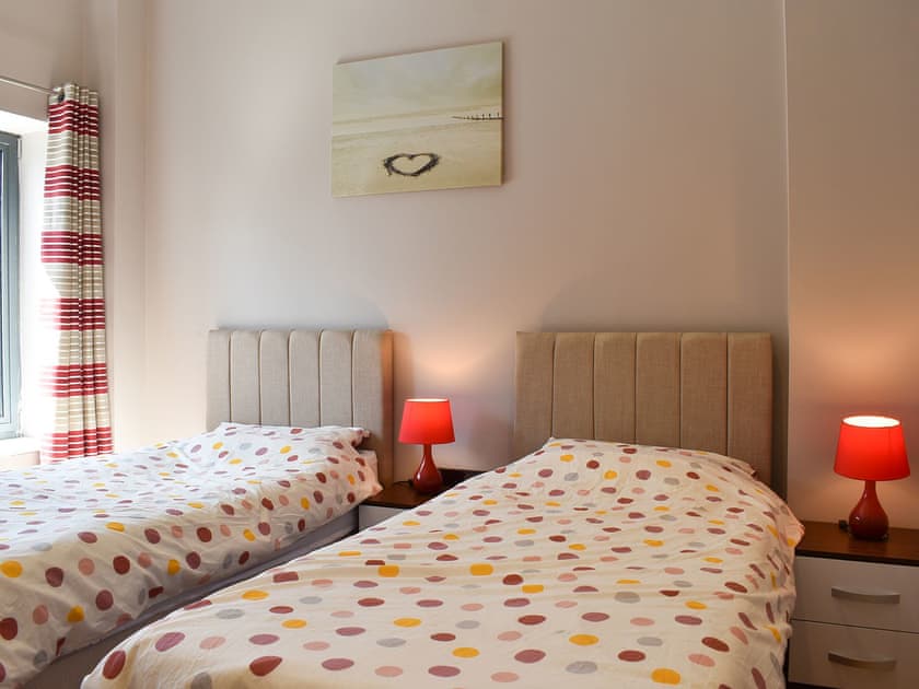 Twin bedroom | Beckside House, Dalton-in-Furness, near Ulverston