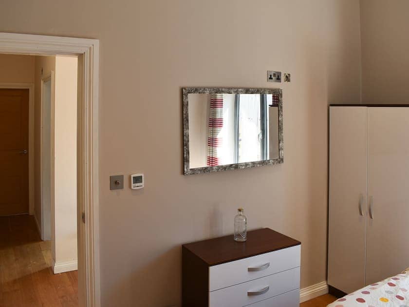 Twin bedroom | Beckside House, Dalton-in-Furness, near Ulverston