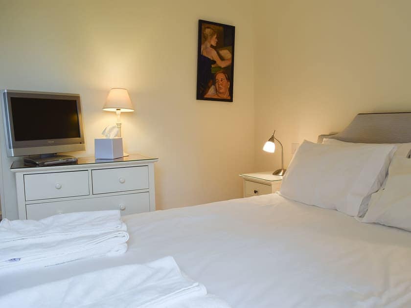 Double bedroom | Len Cottage - Nene Valley Cottages, Clopton, near Kettering