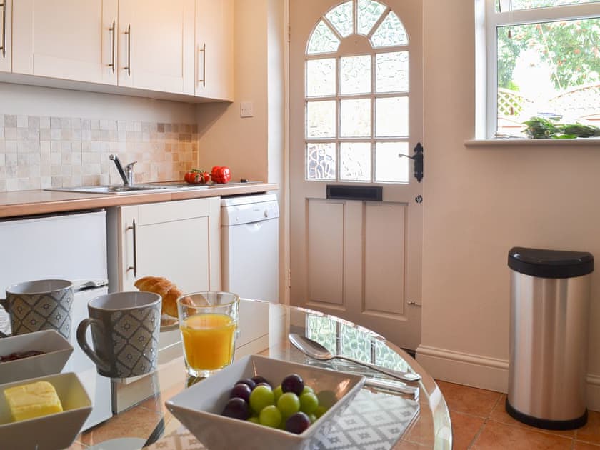 Kitchen/diner | Sweet Pea Cottage, Holt