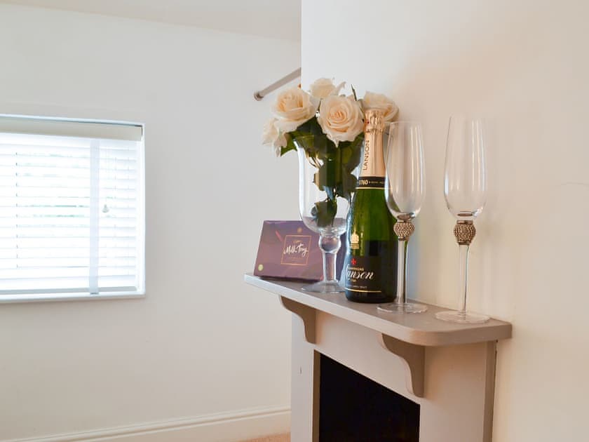 Double bedroom | Sweet Pea Cottage, Holt