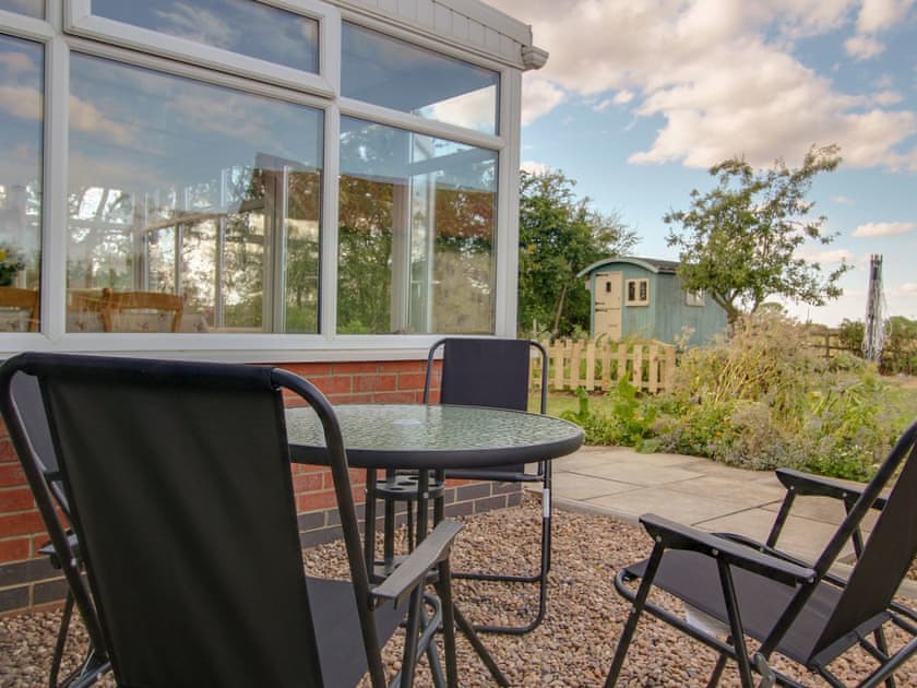 Sitting-out-area | Curlew Cottage, Thorpe St Peter, near Skegness