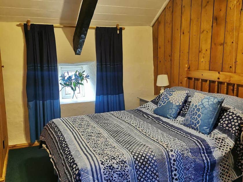Double bedroom | Hendy, Waunfawr, near Caernarfon
