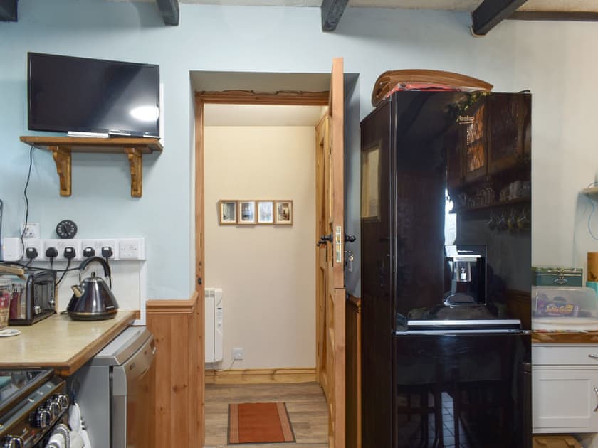 Kitchen | Cobblers Cottage, St Austell