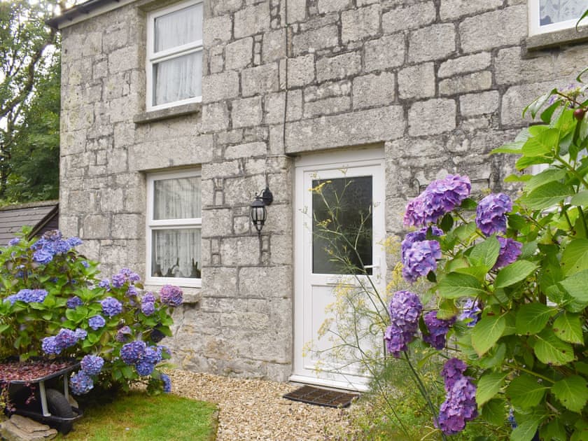 Exterior | Cobblers Cottage, St Austell