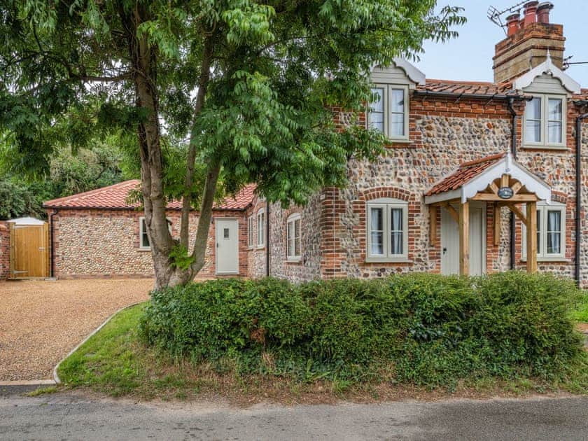 Exterior | Clematis Cottage, Southrepps