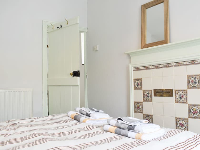 Double bedroom | Brook Cottage, Dawlish