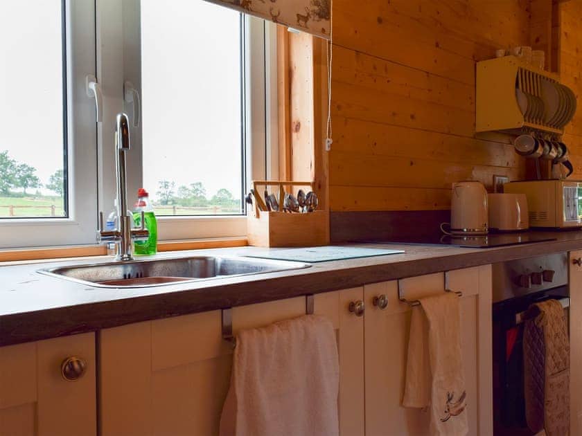 Kitchen | Reynard’s Retreat - Coplow Cabins, Billesdon, near Leicester