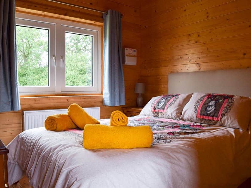 Double bedroom | Reynard’s Retreat - Coplow Cabins, Billesdon, near Leicester