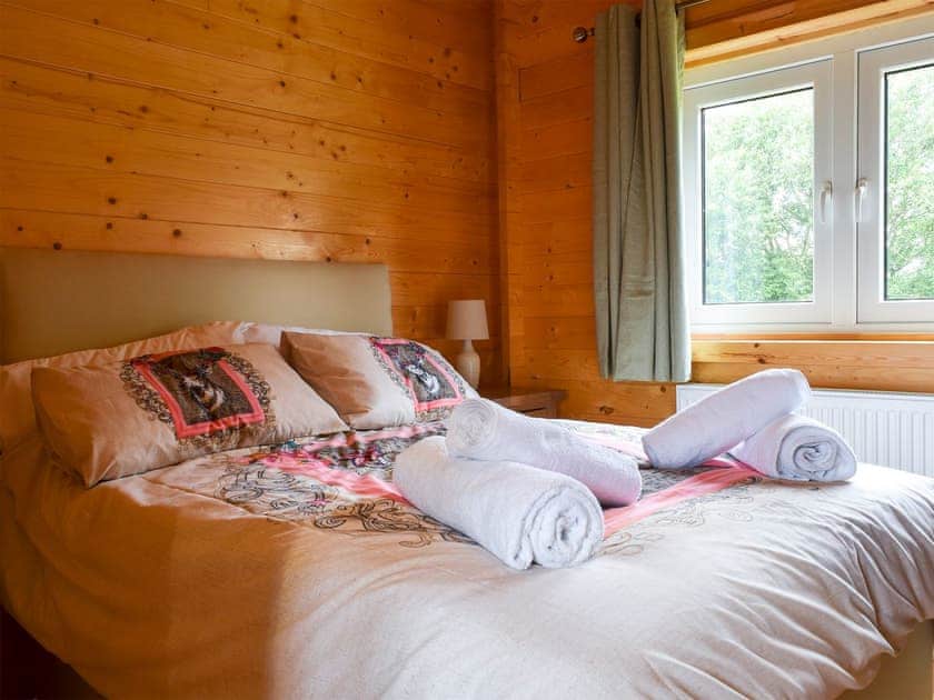 Double bedroom | Reynard’s Retreat - Coplow Cabins, Billesdon, near Leicester