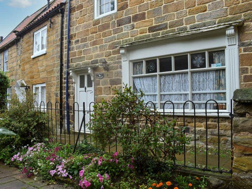 Exterior | Ewden Cottage, Robin Hood’s Bay