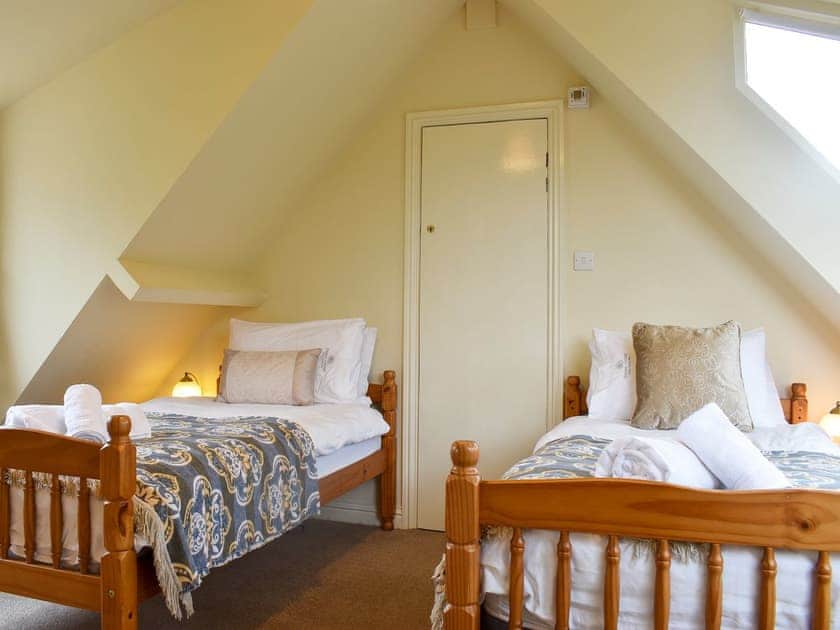 Twin bedroom | Ewden Cottage, Robin Hood’s Bay
