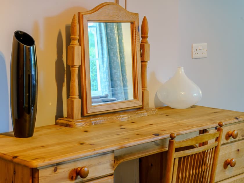 Double bedroom | Ivy Cottage - Wellstone Cottages, Llanfyrnach