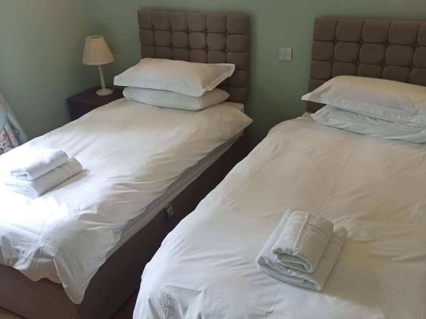 Twin bedroom | Point Park, Taynuilt