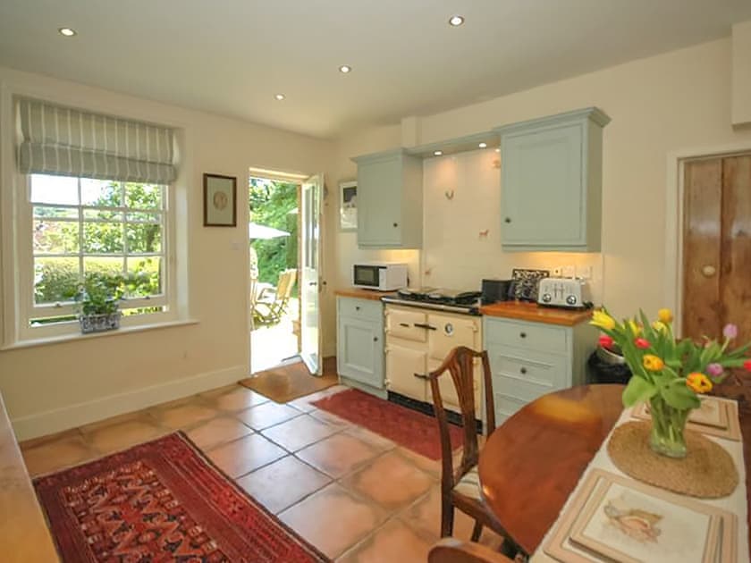 Warre Cottage, Burpham