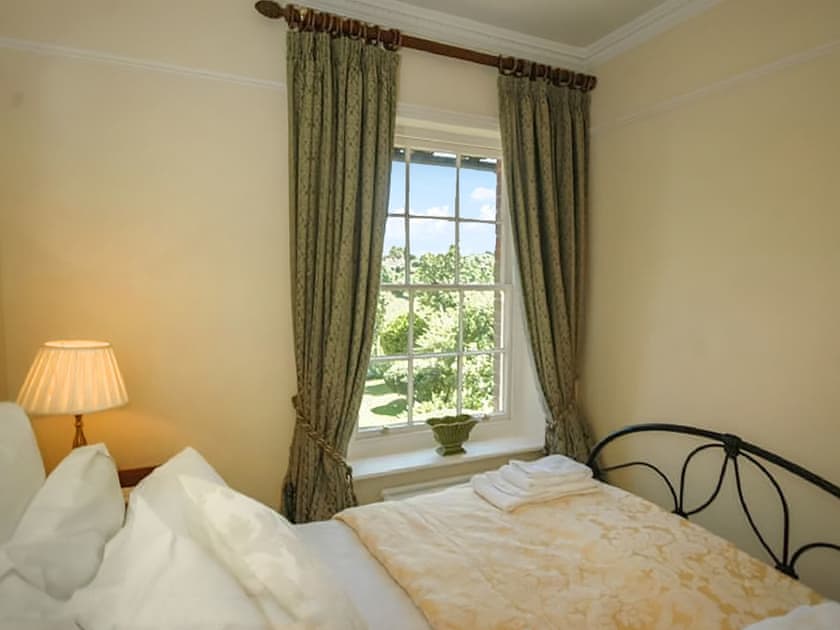 Warre Cottage, Burpham