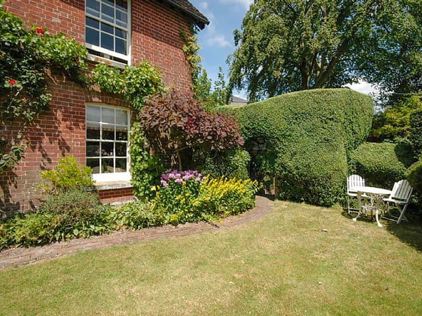 Warre Cottage, Burpham