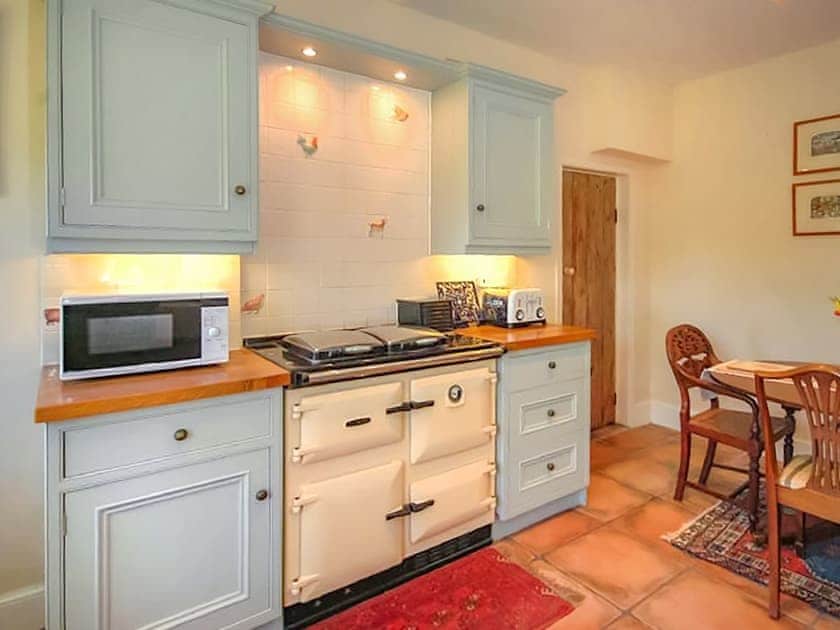 Warre Cottage, Burpham