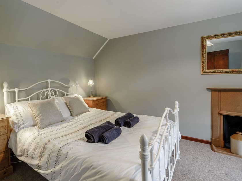 Double bedroom | Jasmine Cottage - Wellstone Cottages, Llanfyrnach