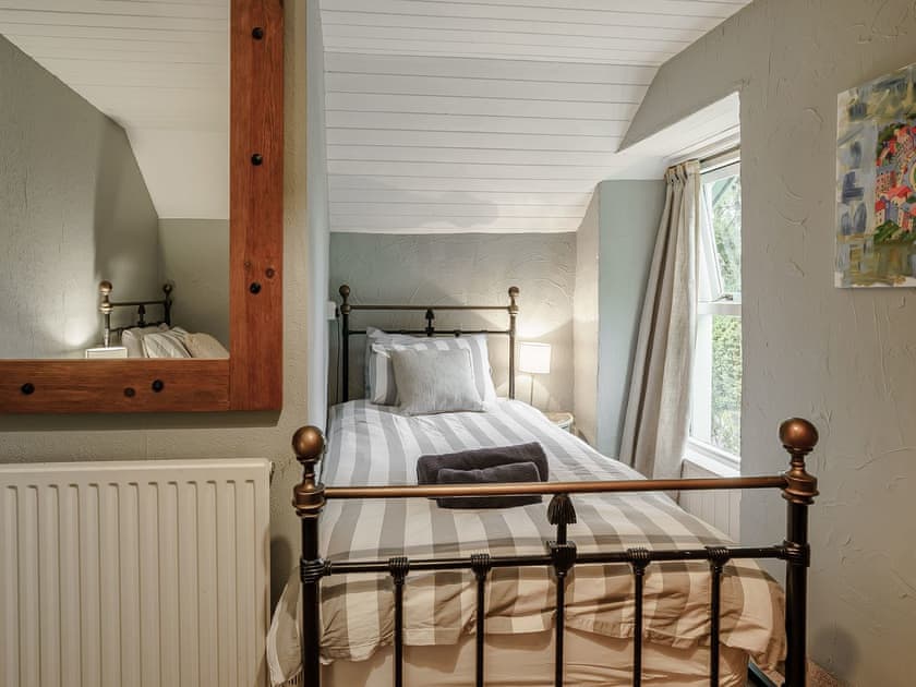 Twin bedroom | Jasmine Cottage - Wellstone Cottages, Llanfyrnach