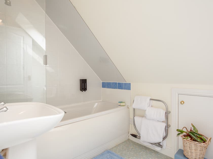 Bathroom | Caldon Cottage, Cromarty