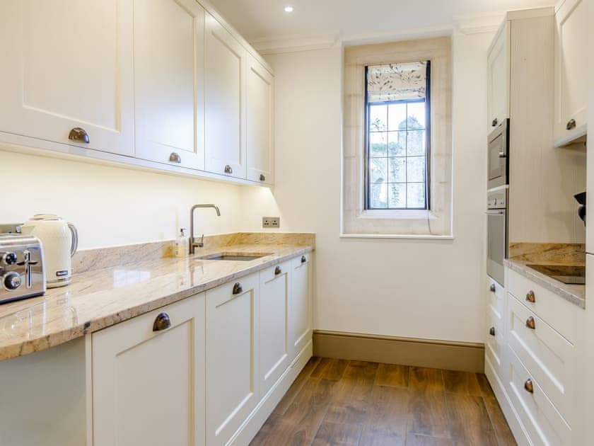 Kitchen | Heron’s Wood at Greyfriars - Greyfriars, Winchelsea