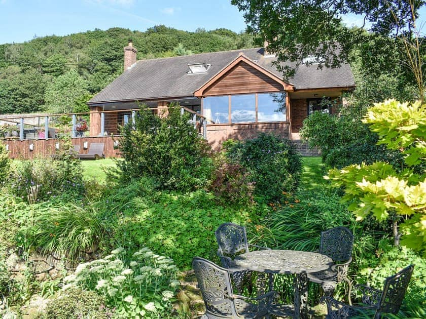 Exterior | Chalet Du Lac, Rudyard Lake