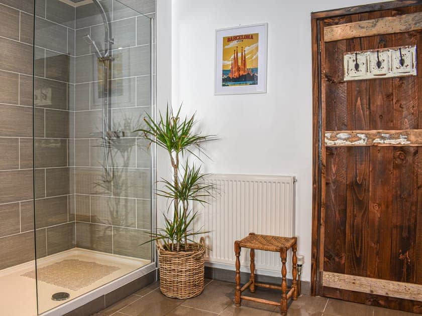 Shower room | Chalet Du Lac, Rudyard Lake
