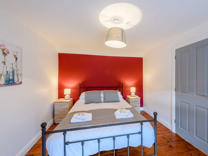Double bedroom | Islwyn, Aberaeron