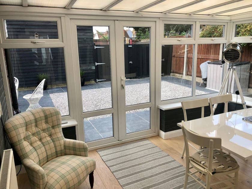 Conservatory | Whitstable Getaways - Sea Scape - Seaside Escapes, Whitstable