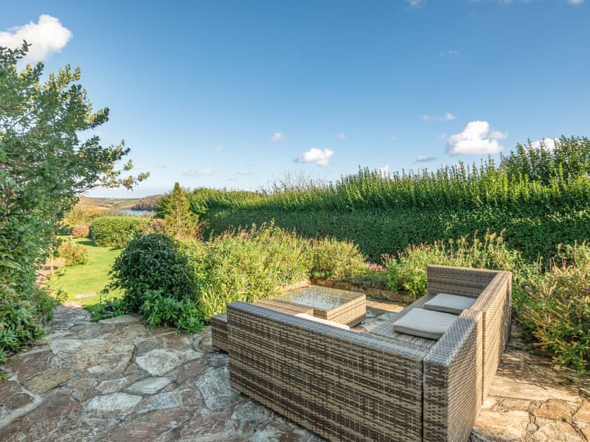Sitting-out-area | Pencuil, St Mawes