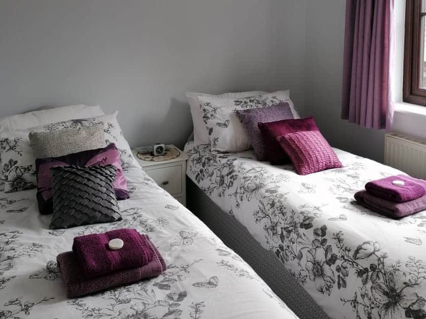 Relaxing twin bedroom can be double on request | The Pad, Whitby