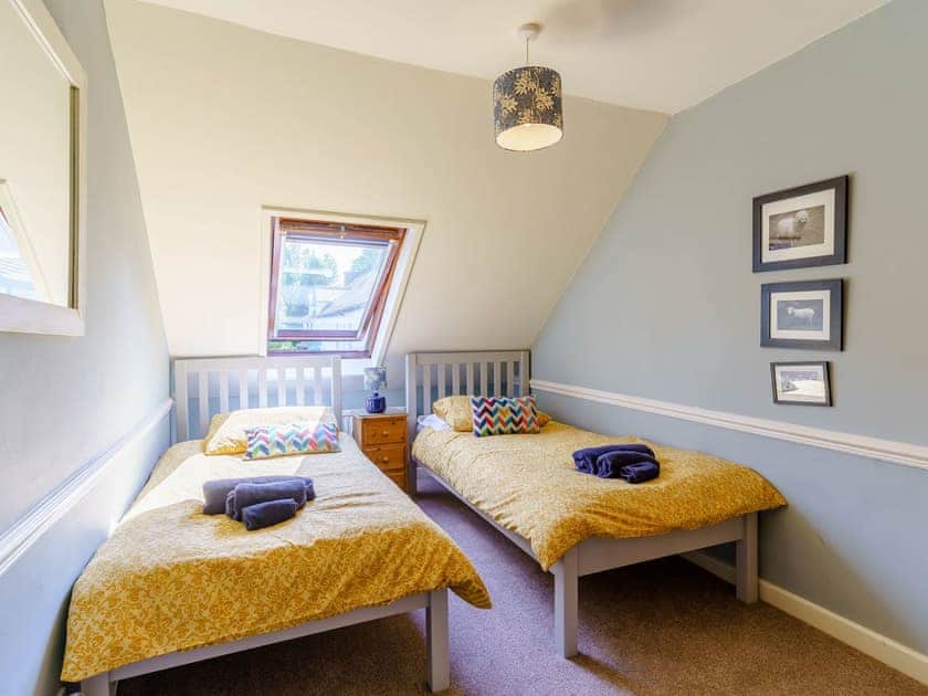 Twin bedroom | The Coach House - Wellstone Cottages, Llanfyrnach