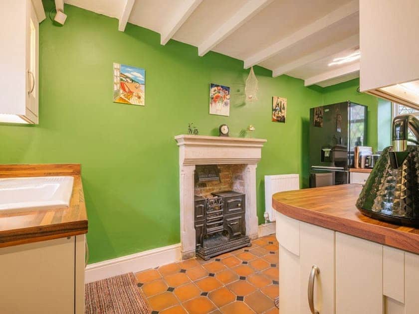 Kitchen | Keepers Cottage, Red Wharf Bay