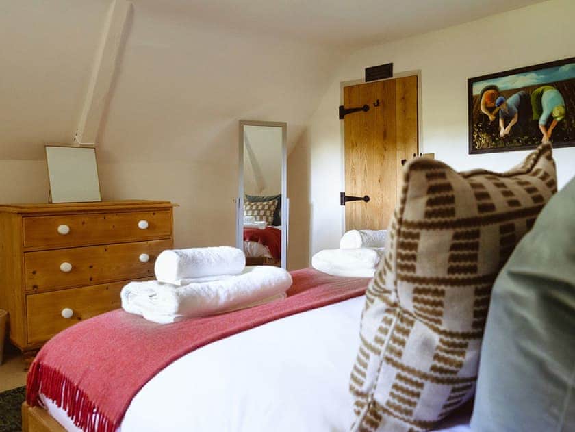 Double bedroom | New Lane Cottage, Worstead