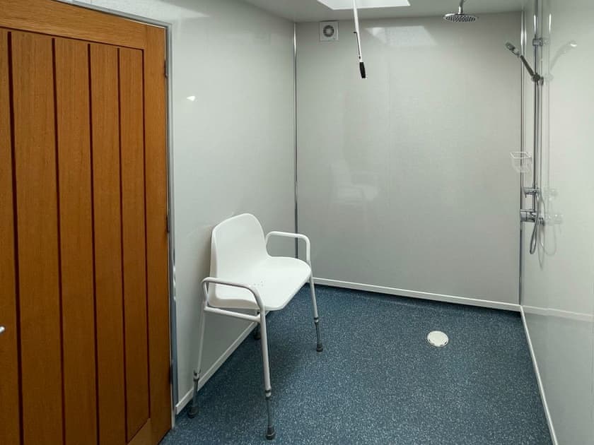 Wet room | Two Hoots, Wigglesworth