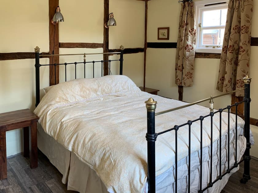 Double bedroom | Orchard Bank Cottage, Little London, near Gloucester