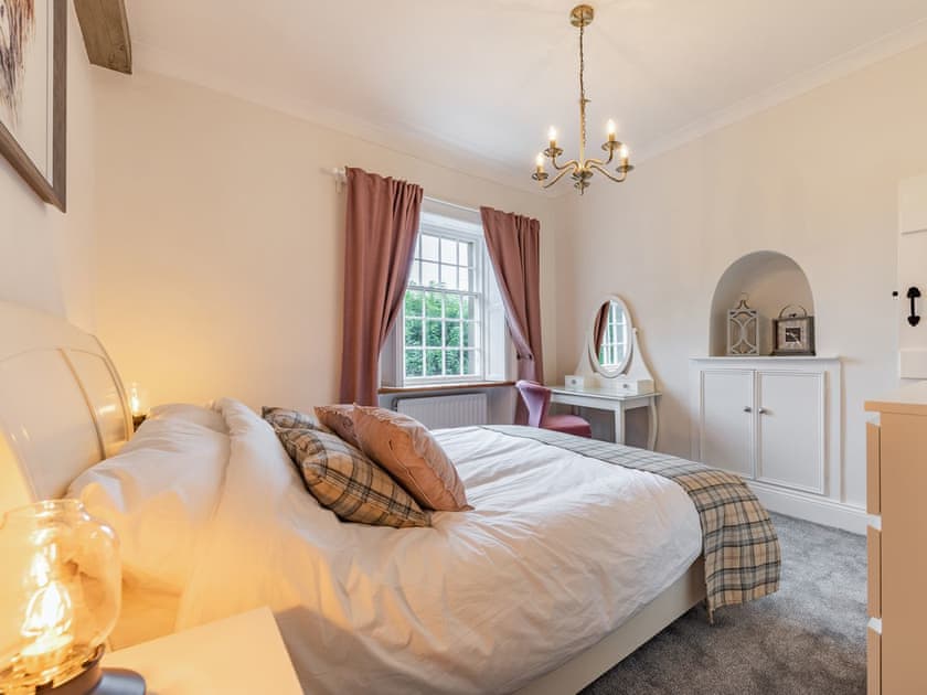 Master bedroom | Catmint Cottage, Lea, near Matlock