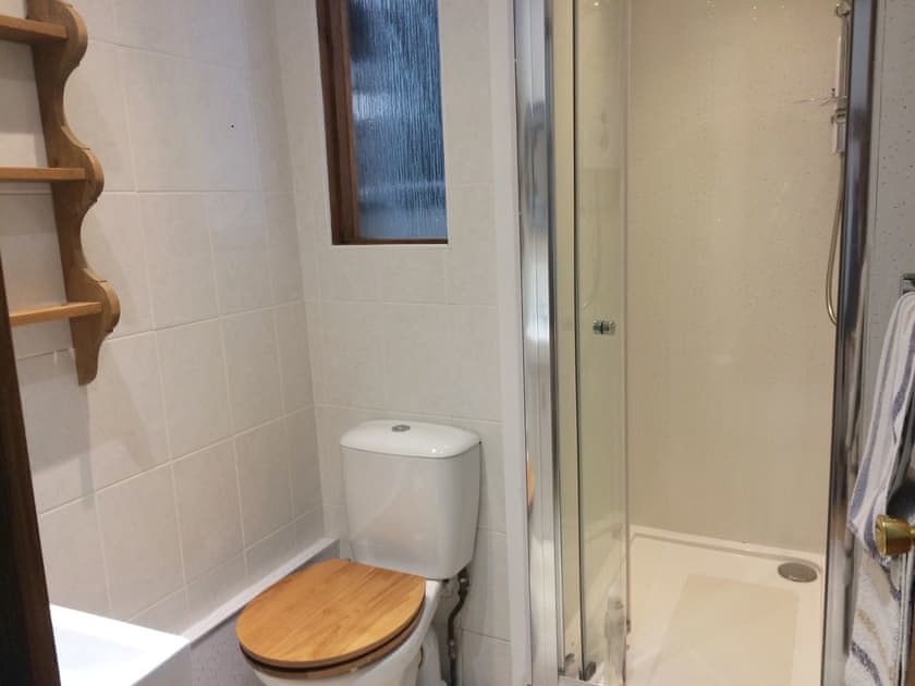 Shower room | The Swallows - Grove Cottages, Instow, near Barnstaple