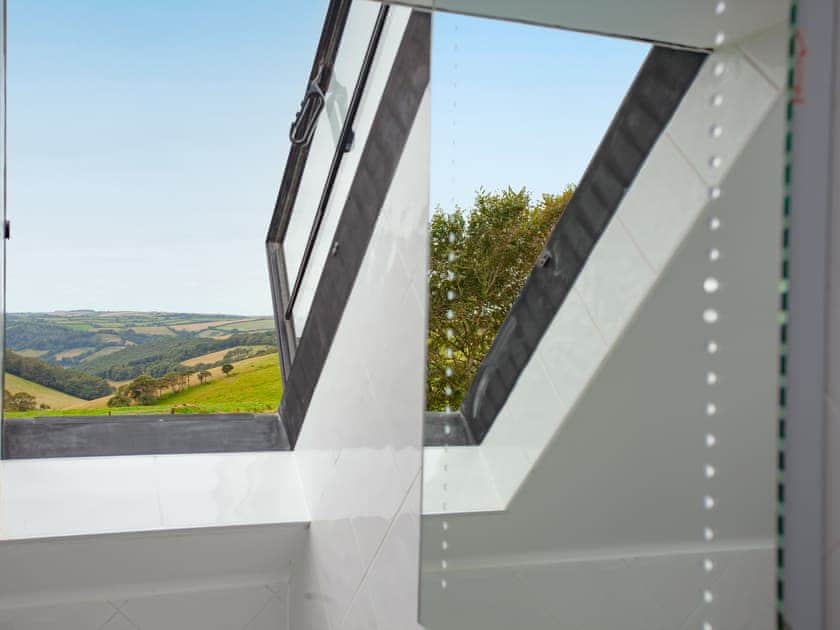 En-suite | View Cottage, Brixham