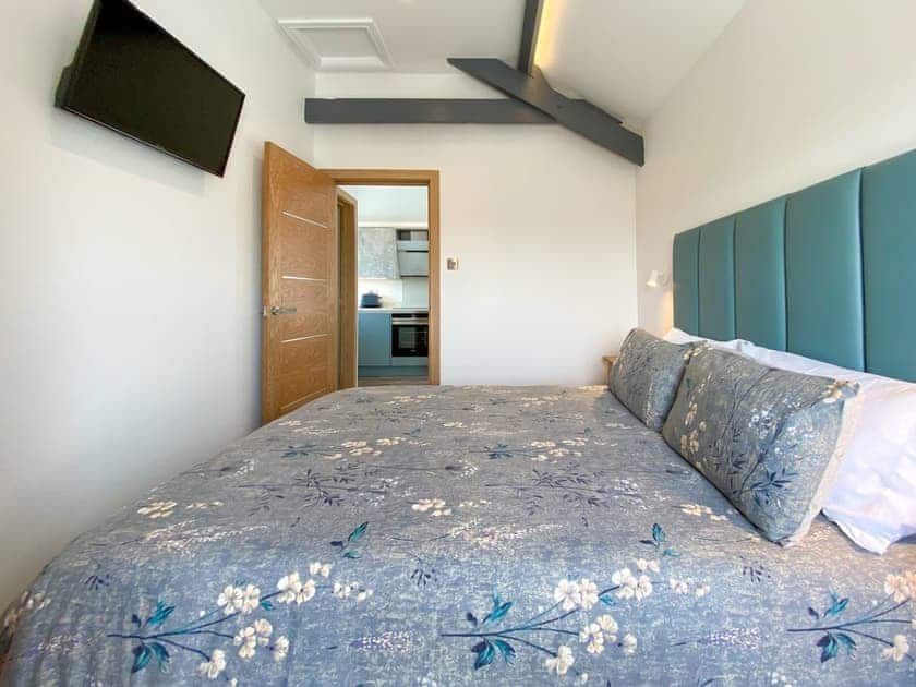 Double bedroom | Woolbarn - Wooldown Holiday Cottages, Marhamchurch, near Bude